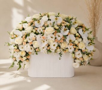 باس گل مستطیلی در گلفروشی آنلاین طرح گل